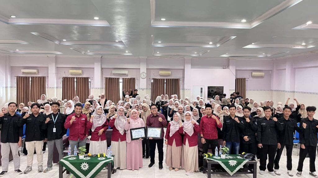 Tingkatkan Daya Saing Mahasiswa, HIMA PGSD UMLA Gelar Seminar PKM dan PPK Ormawa