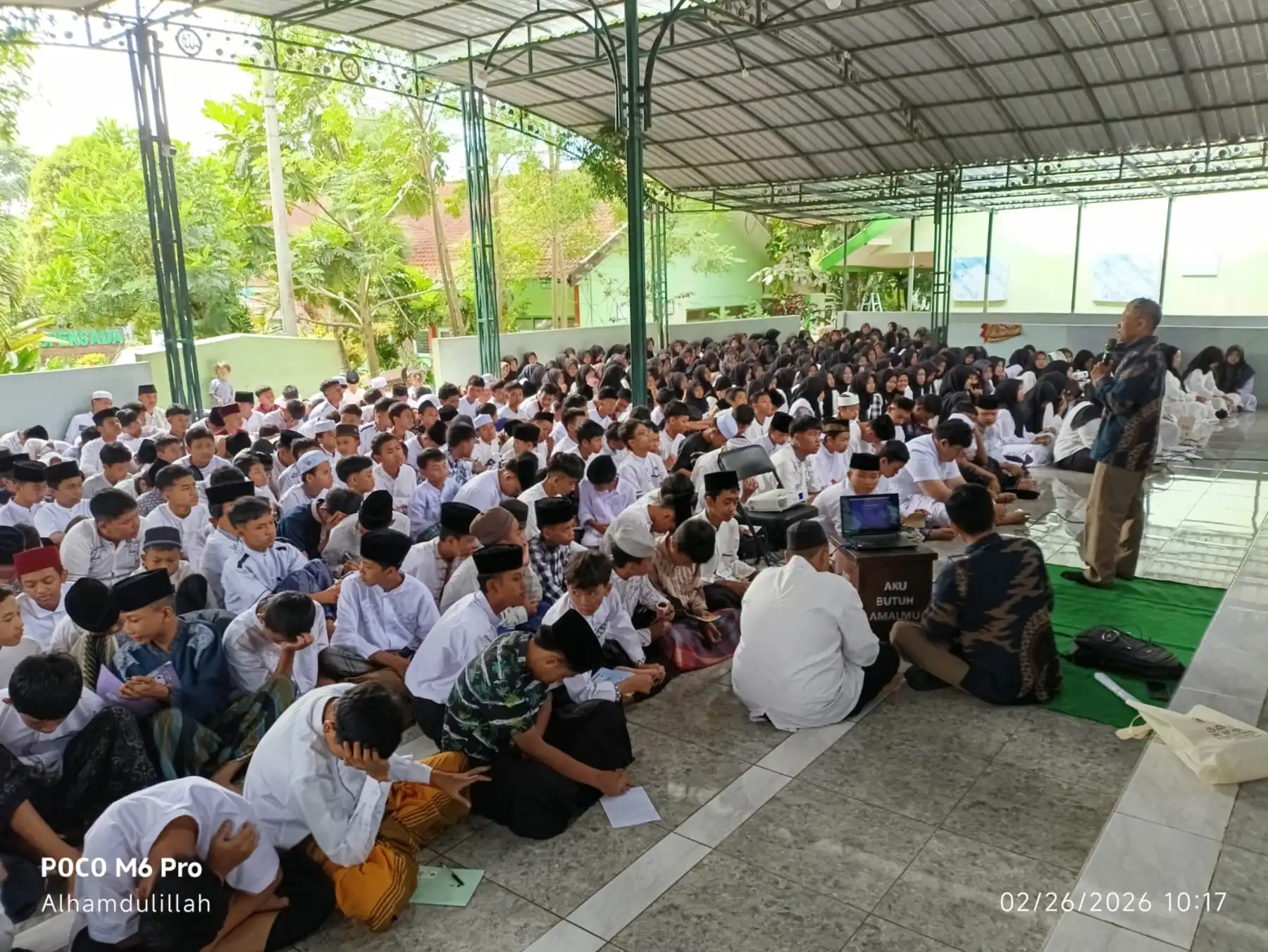 Mamumtaza Motivasi 500 Siswa SMPN 1 Dau Jadi Manusia Terbaik