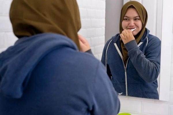 Dosen Umsura Bagikan 6 Tips Jaga Kesehatan Gigi dan Mulut saat Puasa