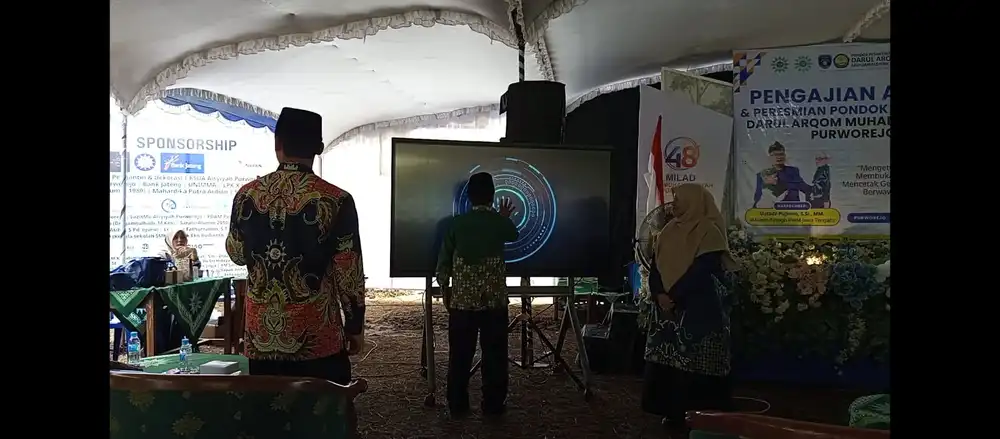 Milad ke-48, SMA Muhammadiyah Purworejo Resmikan Pondok Pesantren Darul Arqom