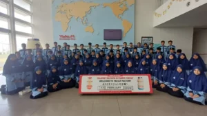 Study Visit ke PT Yakult, Siswa SMP Muhammadiyah 14 Driyorejo Kenali Dunia Industri
