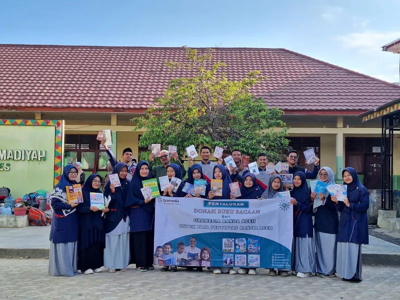 Gramedia Dukung Literasi Anak Penyintas Bencana di Sekolah Muhammadiyah Gayo Lues