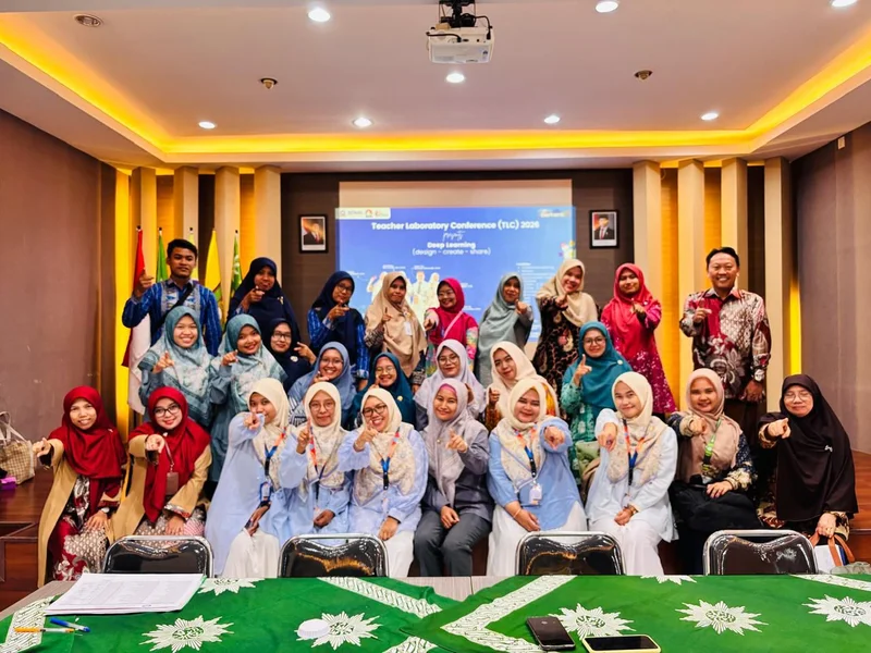 Smart Trash Helper: Solusi Inovatif Siswa SDMM Pulihkan Bumi