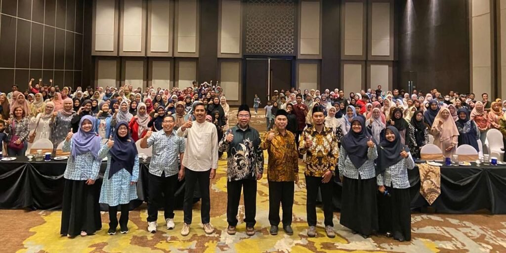 KMS Ahmad Dahlan Gresik Luncurkan Sekolah Center KPM: Langkah Strategis SDMM Menuju Sekolah Unggulan MIPA Muhammadiyah