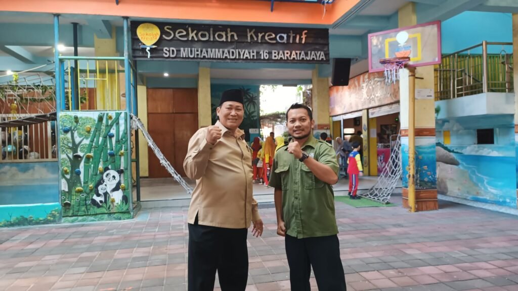 Tinjau Pembelajaran, Wakil Dikdasmen PP Muhammadiyah Sambangi SD Muhammadiyah 16 Surabaya