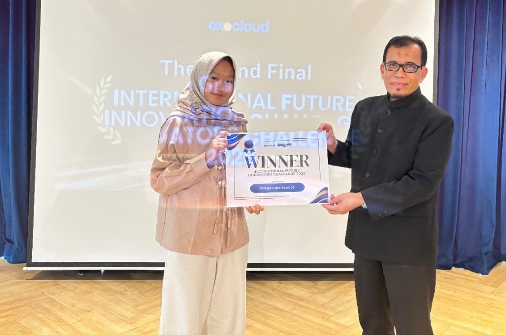 Siswa SMP Muhammadiyah 12 GKB Harumkan Nama Sekolah di Tingkat Internasional