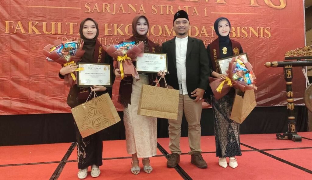 Yudisium FEB UMG, Dekan Tekankan Istiqomah dan Kesungguhan Kunci Keberhasilan