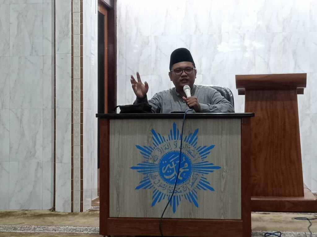 Wakil DPRD Lamongan Isi Pengajian Tarhib Ramadhan di PRM Sumurgayam