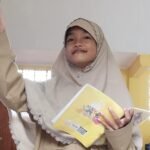 Menanam Kata, Menuai Makna: Jejak Langkah Mahira Merajut Puisi di Ruang Belajar