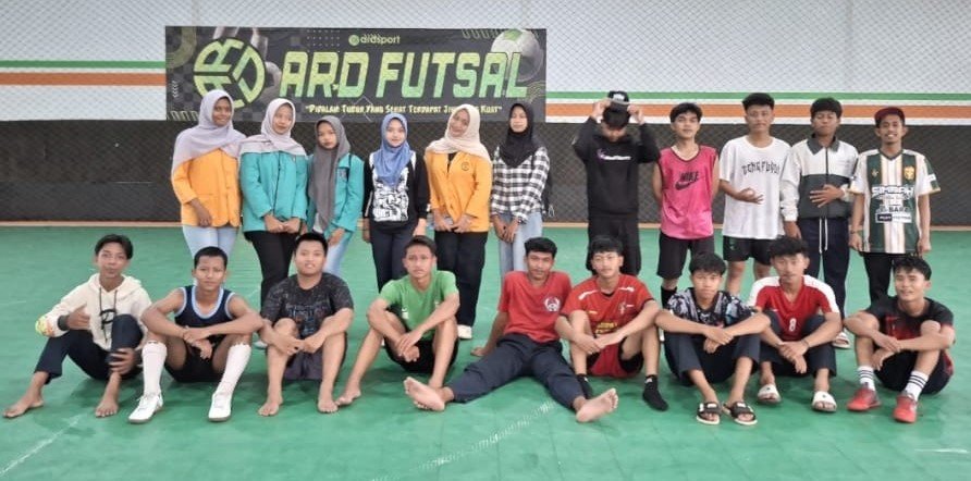 Semangat Sportivitas, PR IPM SMUFOUR Glenmore Sukses Adakan Sparing Futsal Antarkelas
