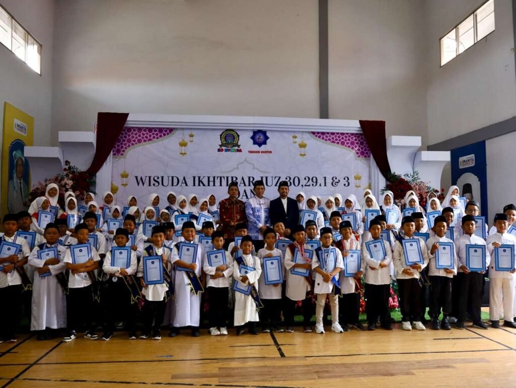 Langkah Pasti Generasi Qurani: 68 Peserta Imtihan dan Munaqosah SD Muhammadiyah 2 Krian Resmi Diwisuda