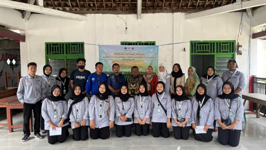 Guncang UMKM Madureso! Mahasiswa KKN UMG Kelompok 9 Buka Jalan Menuju Sertifikasi Halal