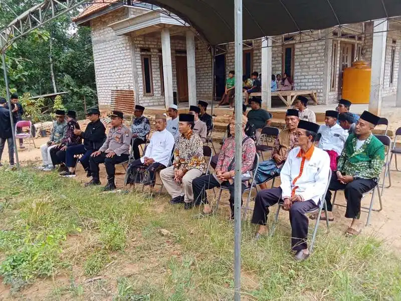 PCM Karang Penang Gelar Penanaman Pohon Durian sebagai Bagian Amal Usaha Muhammadiyah