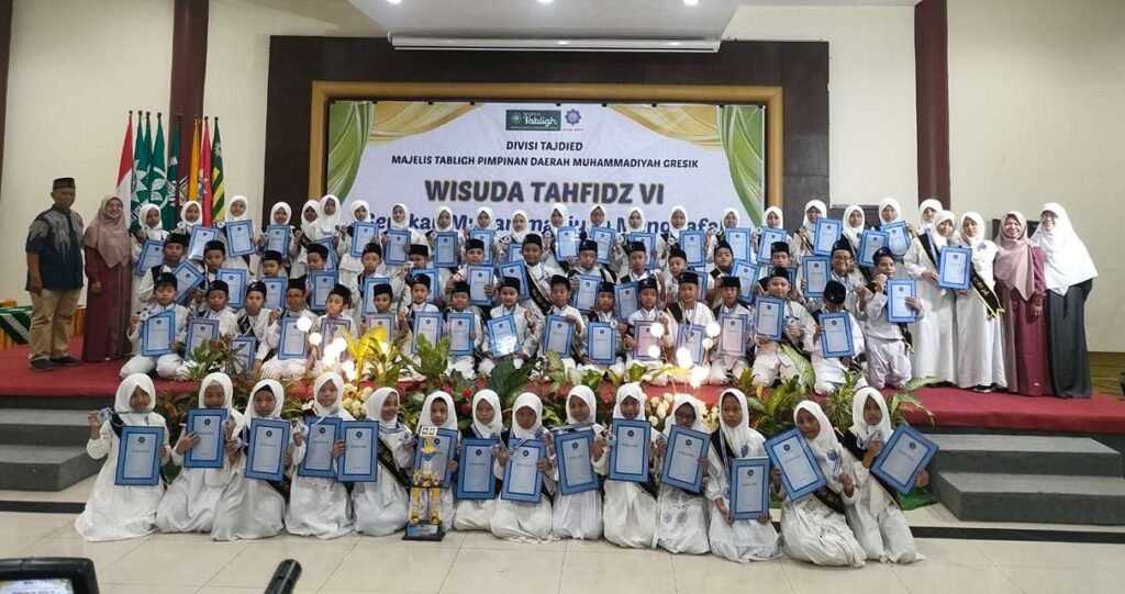 SD Mugres Raih Predikat Lembaga dengan Wisudawan Tahfiz Terbanyak
