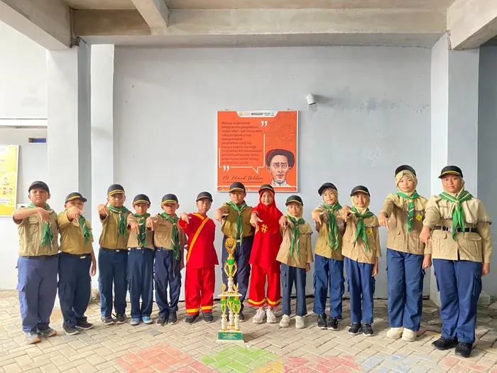 Bara Sapta Muda Sekolah Inovatif Jagir Torehkan Prestasi di LBB Ksatria Kreativitas Baris Nusantara