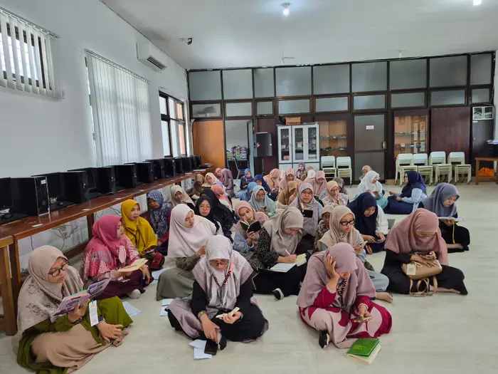 Tadarus Ramadan One Day One Juz Guru dan Karyawan Spemdalas Perkuat Budaya Qur’ani