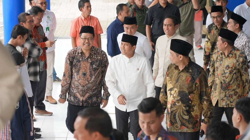 Menteri Kehutanan Paparkan Penguatan Polisi Hutan saat Kajian Ramadan di Unmuh Jember