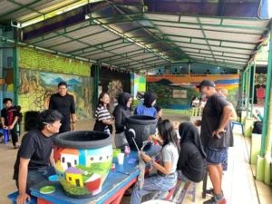 Tak Sekadar Estetika, KKN UMM Angkat Kualitas Warga Jodipan di Sektor Wisata