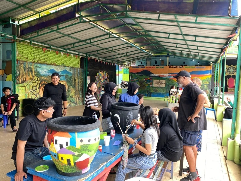 Tak Sekadar Estetika, KKN UMM Angkat Kualitas Warga Jodipan di Sektor Wisata