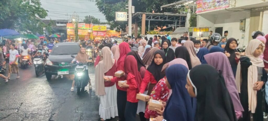Pesantren Kilat Darul Arqam dan Berbagi Takjil, Ikhtiar SD Almadany  Bentuk Siswa Berkarakter Religius dan Peduli