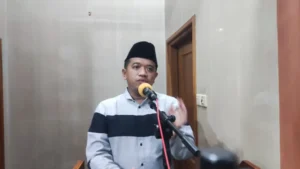 Kultum Ramadhan di Masjid Al Mahdi, Ustadz Dzulfikar Bahas Hakikat Tauhid