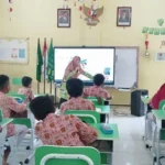 Guest Teacher SD Muhammadiyah 1 Paiton Hadirkan Edukasi Kesehatan Reproduksi untuk Siswa Kelas 5
