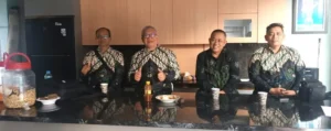 Rujak Jambu di Tengah Pelatihan, Cara Ketua PCM Wonokromo Hangatkan Suasana