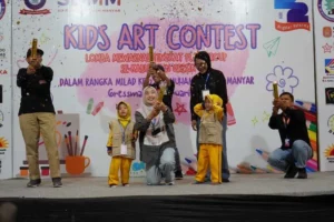 Bonding lewat Warna, 91 Pasangan Ibu dan Anak Meriahkan Kids Art Contest SDMM