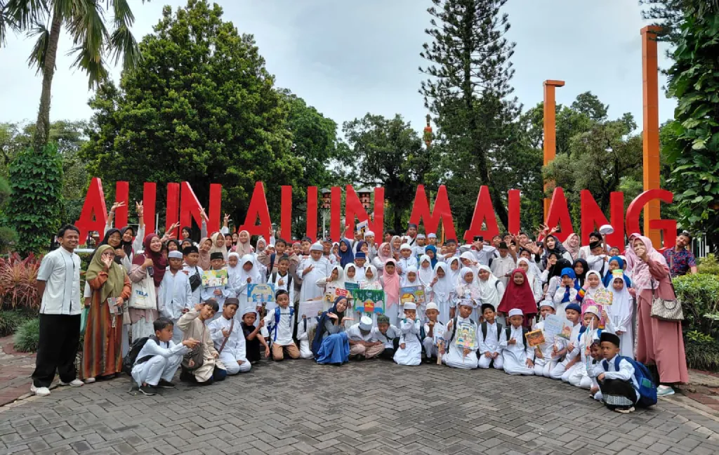 SD Muhammadiyah 05 Kota Malang Gelar Kirab Ramadan, Putih Warnai Semangat Saling Memaafkan