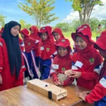 Petik Sayur, Beri Makan Ternak, Rakit Listrik! Outing Class SD Al Madani Bikin Ketagihan