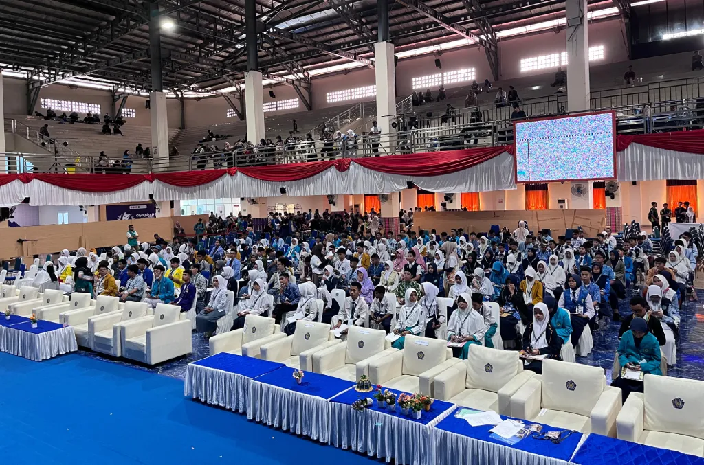 Tak Terlihat di Panggung, Namun Menentukan: Peran Krusial Pendamping di Olympicad VIII