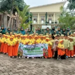 100 Siswa KB-TK ABA Paiton Berbagi 200 Paket Takjil di Ramadan 1447 H