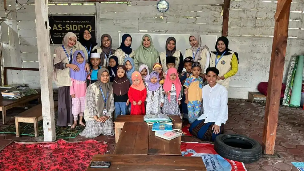 Melampaui Sekat, Menebar Manfaat: Manifestasi Moderasi Beragama Mahasiswa KKN STIKES Maboro