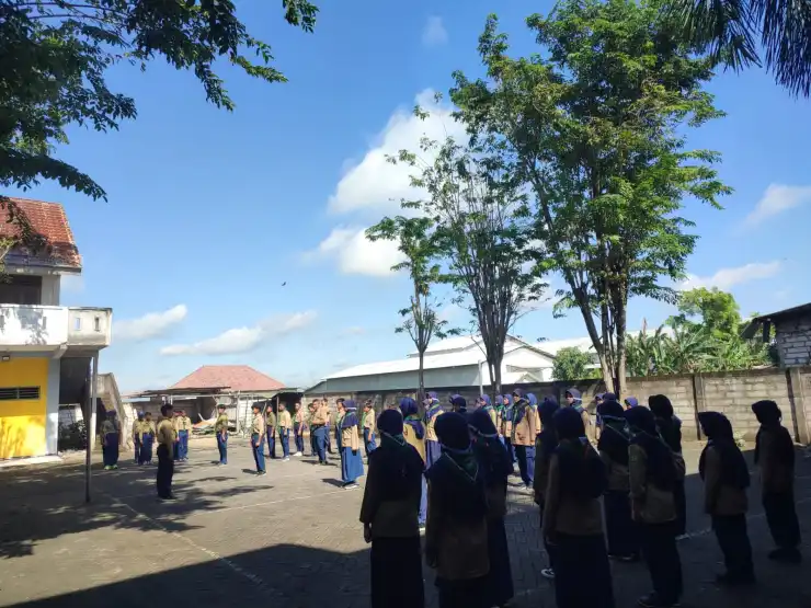 Upacara Pembukaan Hizbul Wathan SMP Muhammadiyah 13 Kalen Tekankan Tanggung Jawab dan Kedisiplinan