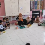 Siswa Kelas 2 SD Muhammadiyah 16 Surabaya Antusias Belajar Membuat Pancake