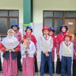 Sembilan Hari Jelang Ramadan, SD Almadany Setor Infak Filantropis ke Lazismu Gresik