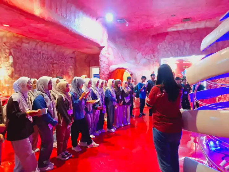 Petualangan Belajar Siswa Spem Eight di Museum Bagong Adventure dan Jatim Park I