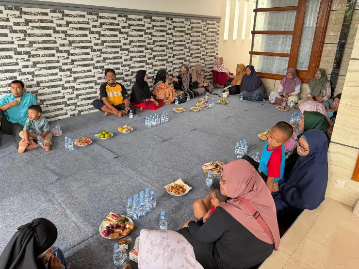 Meski Usia Setengah Abad, Silaturahmi Tetap Kuat, ‘Alumni Kompak’ Bertandang ke Tuban