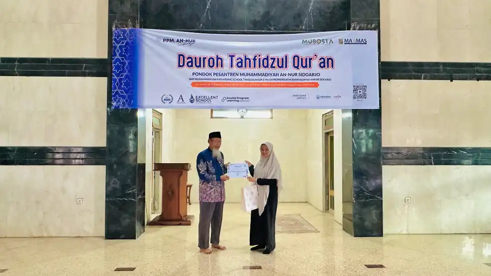 Air Mata Haru di Ujung Dauroh, Santri Terbaik Raih Predikat Mumtaz