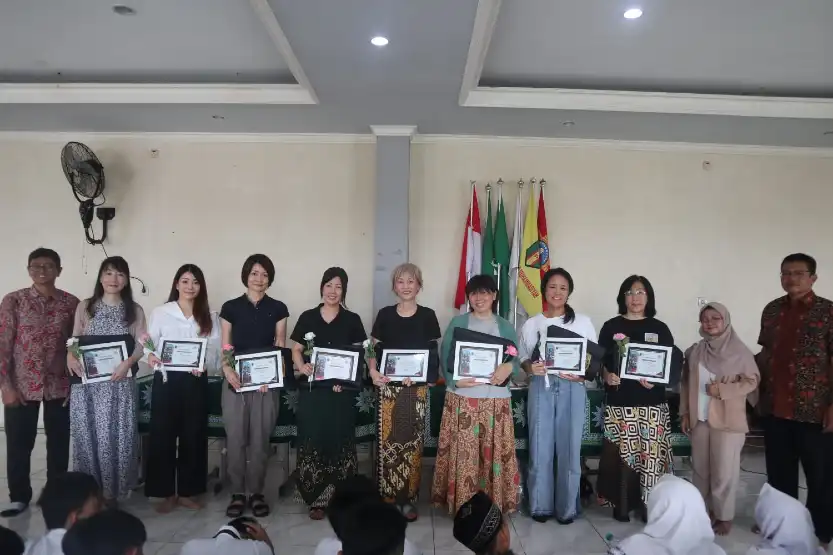 Spemsa 1 Surabaya Sambut Guru Tamu Pengenalan Budaya Jepang