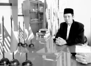 Dari Riuh Warkop Menuju Teduhnya Masjid