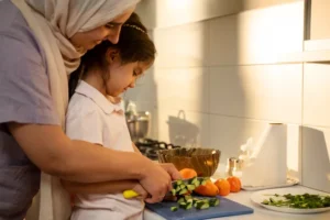 Anak Mulai Enggan Sahur? Dosen Umsura Bagikan 5 Cara Efektif untuk Orang Tua