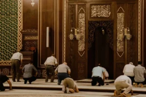Khotbah Jumat: Memahami Hakikat Dunia untuk Menjemput Kehidupan Akhirat