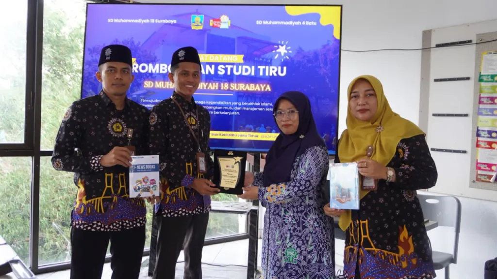 Perkuat Mutu dan Karakter, SDM 18 Surabaya Gali Praktik Terbaik SD Muhammadiyah 4 Batu