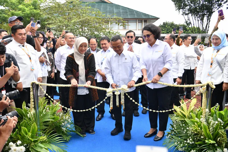 Wamen Fajar Buka Pameran Konsolnas 2026, Dorong Transformasi Pendidikan Nasional