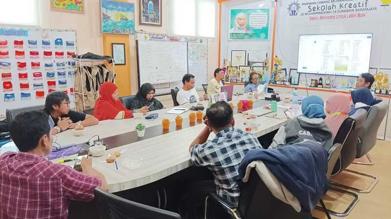 Sekolah Kreatif Baratajaya Gelar Rapat Pimpinan, Fokus Jadikan Agenda Ramadan sebagai Penguatan Pendidikan Karakter