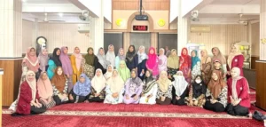 Dosen Kebidanan Umsura Bersama PRA Tempurejo Gelar Edukasi Terapi Pijat bagi Wanita Pra Menopause