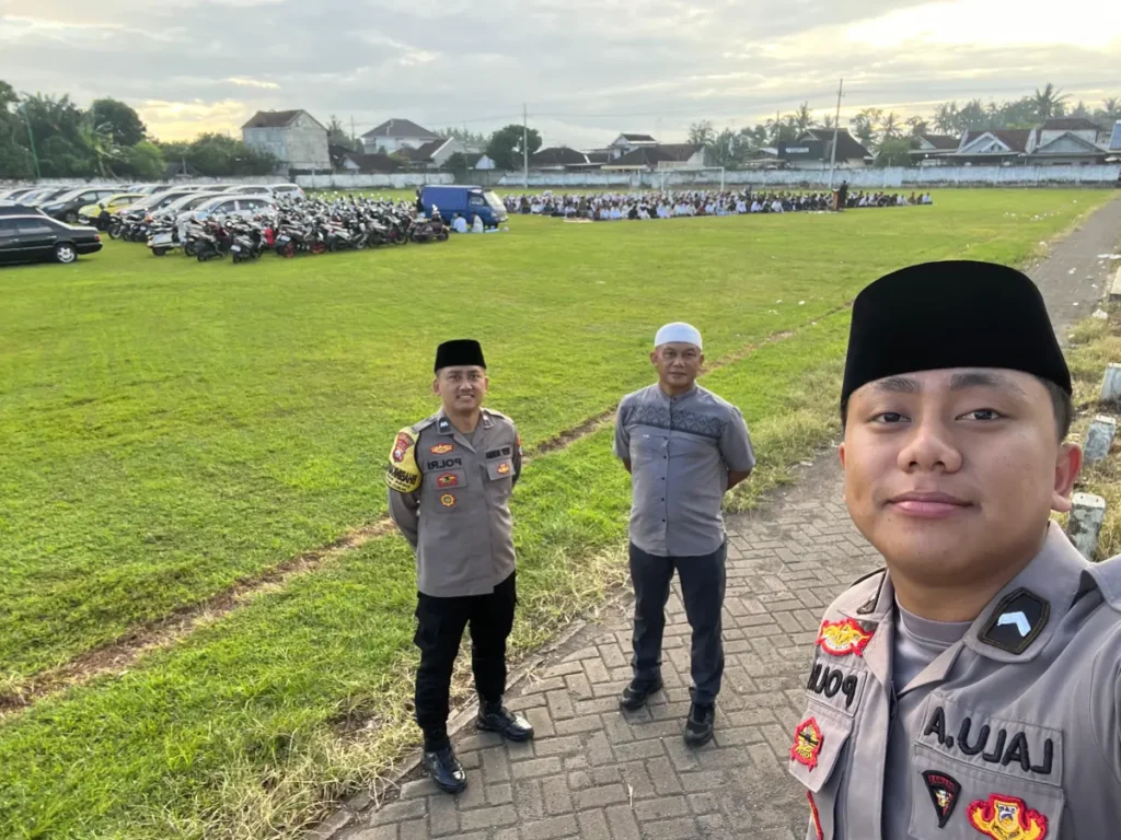 Polsek Srono Amankan Salat Idulfitri, Jamaah Tenang dan Tertib
