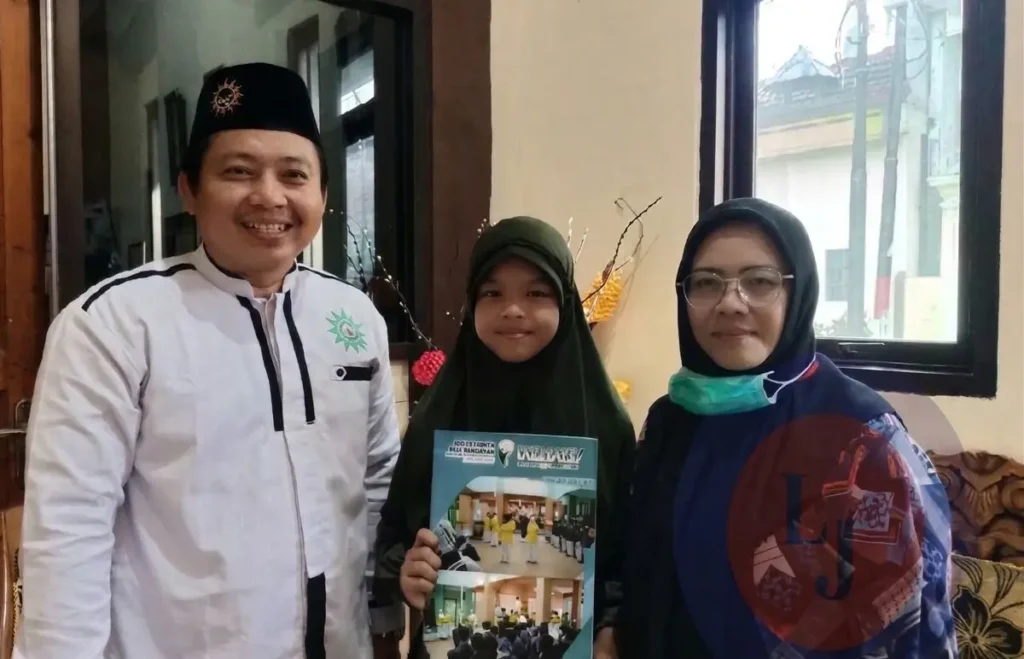 7 Cara Menyiapkan Anak Sekolah di Hari Senin agar Semangat dan Berkah