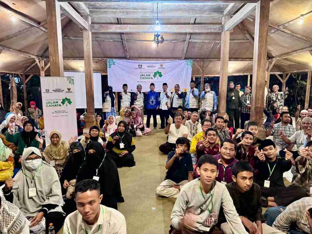 Ketua LDK PP Muhammadiyah Ajak Peserta Pesantren Jalan Cahaya Temukan Makna Keberuntungan Sejati